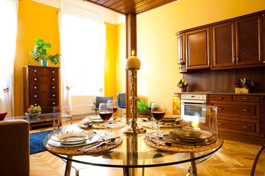 Bouillon Apartman บูดาเปสต์ ภายนอก รูปภาพ
